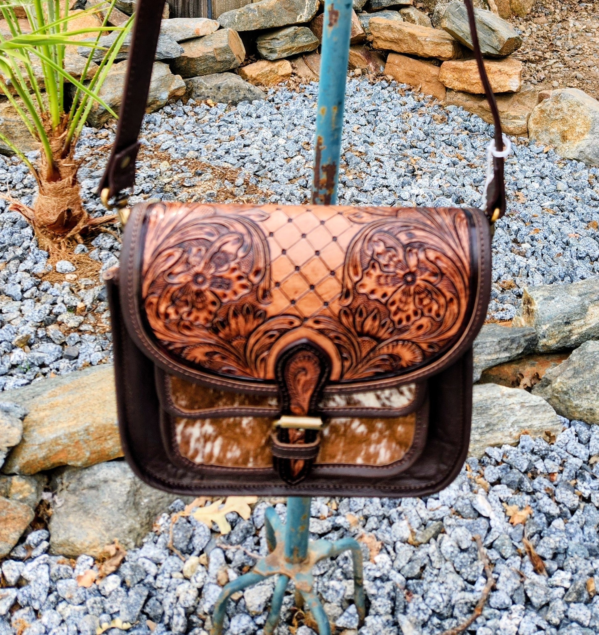 Rustic Raven Crossbody – Western Cowhide Leather Bag